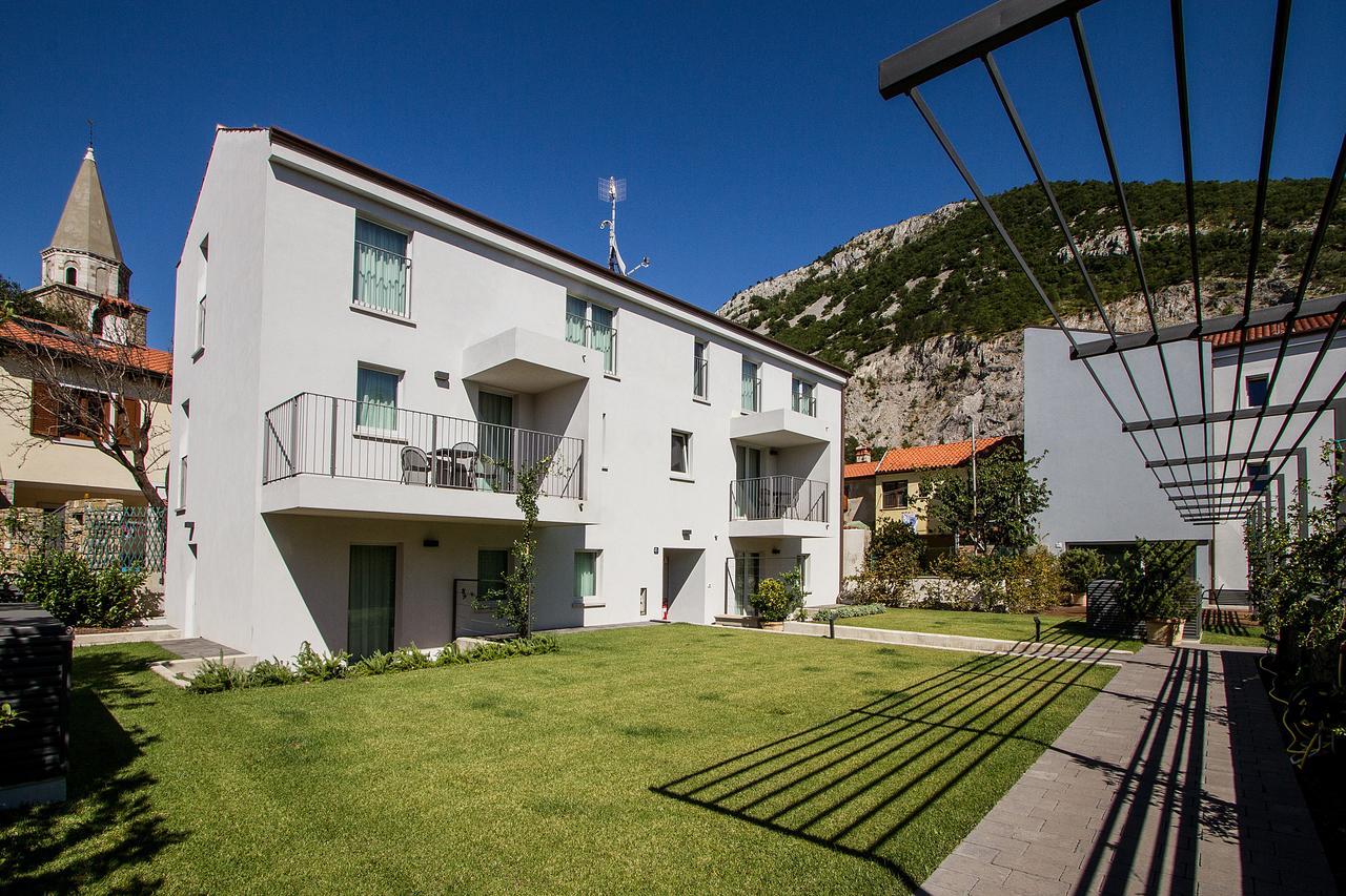 Residence Bleu Сан-Дорлиго-делла-Валле Экстерьер фото