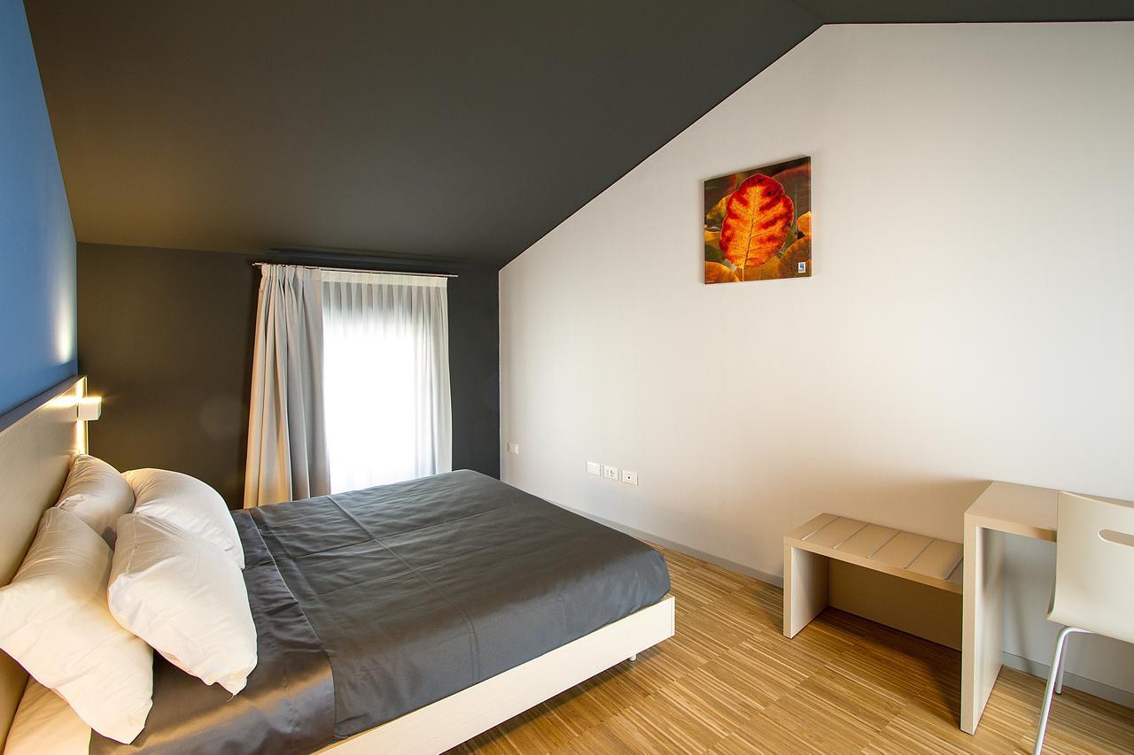Residence Bleu Сан-Дорлиго-делла-Валле Экстерьер фото